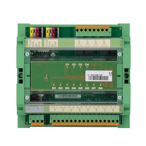 Field device with 8 potential free digital inputs and 4 digital relay outputs